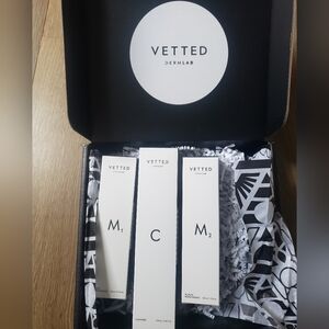 Vetted Dermlab Skincare Set